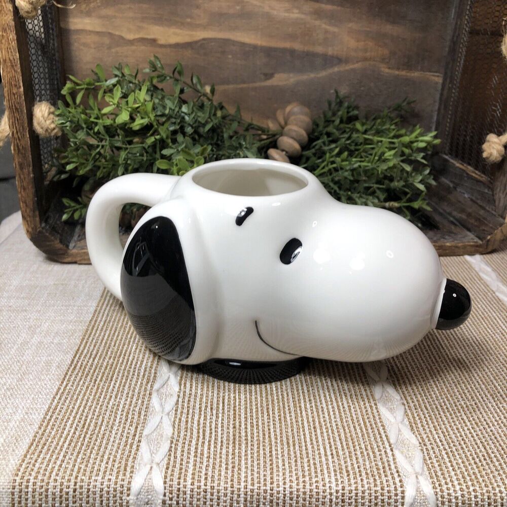 Snoopy COFFEE MUG Peanuts Worldwide Large 20 Oz Silver Buffalo